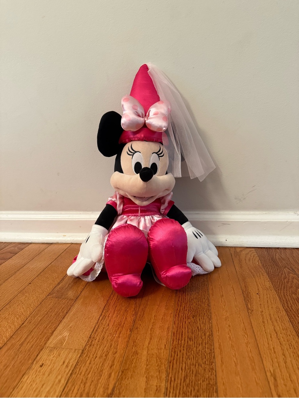 Disney Minnie Mouse Pink Princess Plush